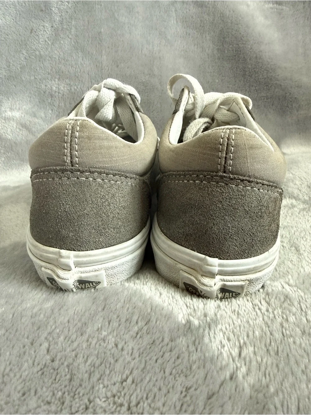 Vans Kids Gray Suede Low-Top Sneakers with White Stripe